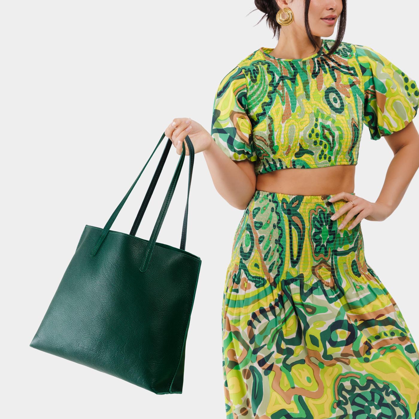 August Tote - Image 128