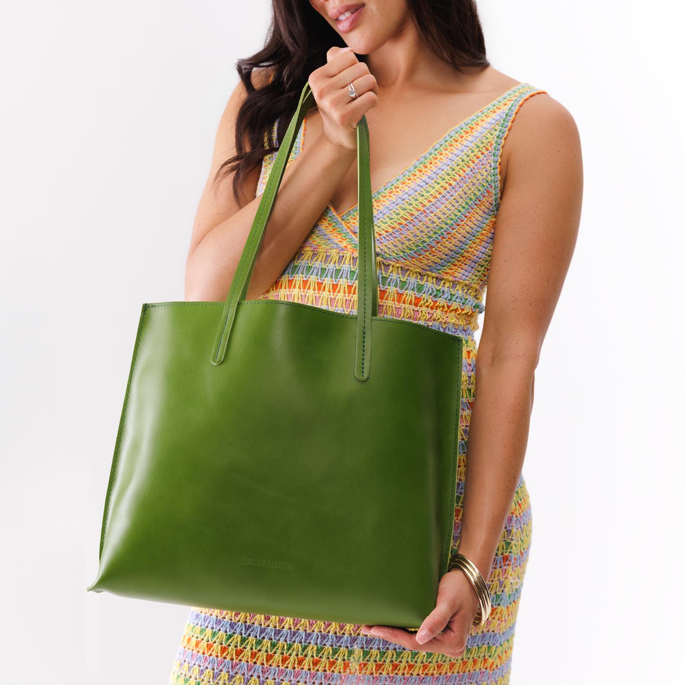 August Tote - Image 133