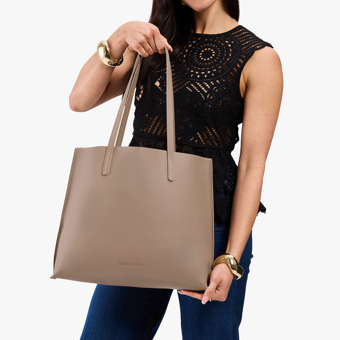 August Tote - Image 149