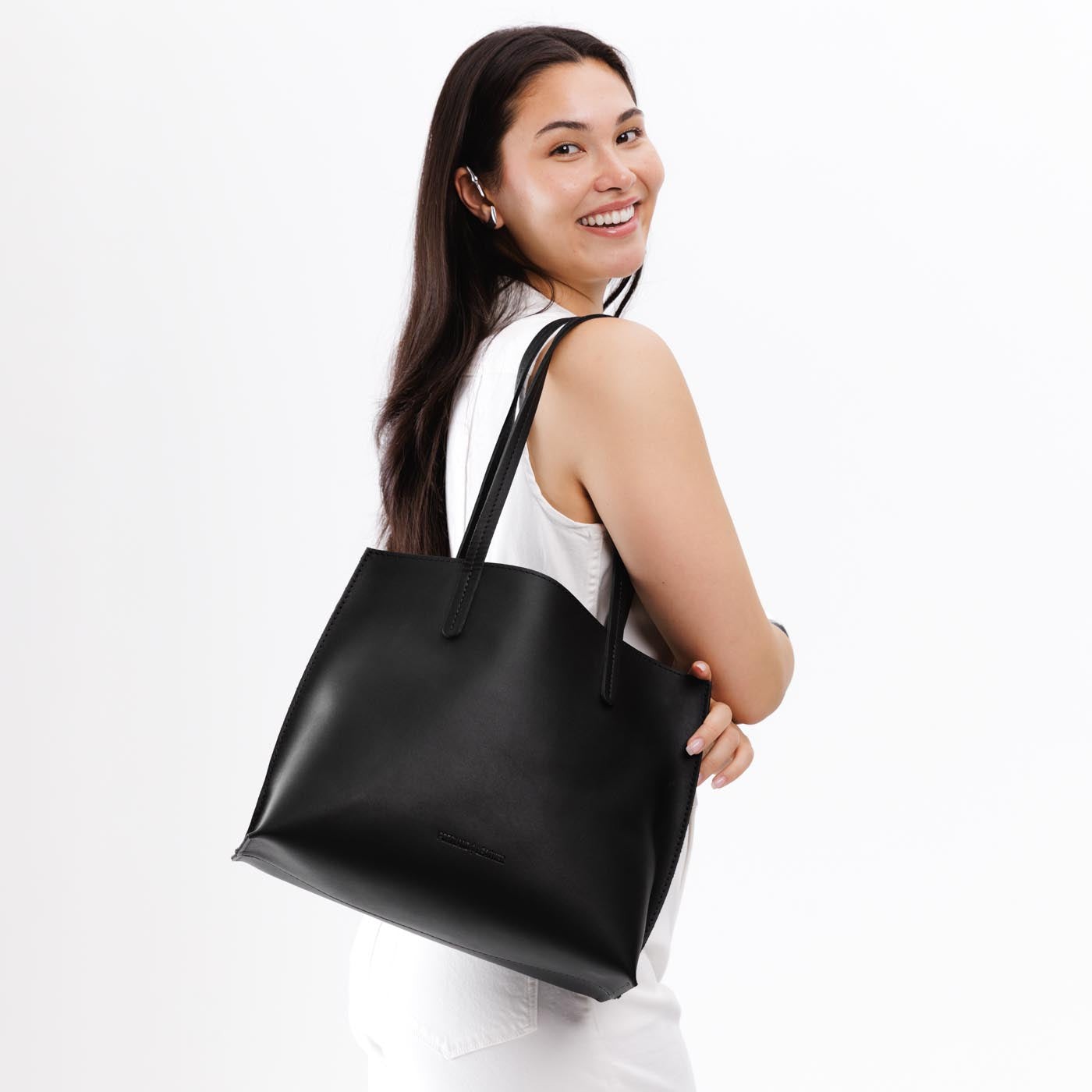 August Tote - Image 28