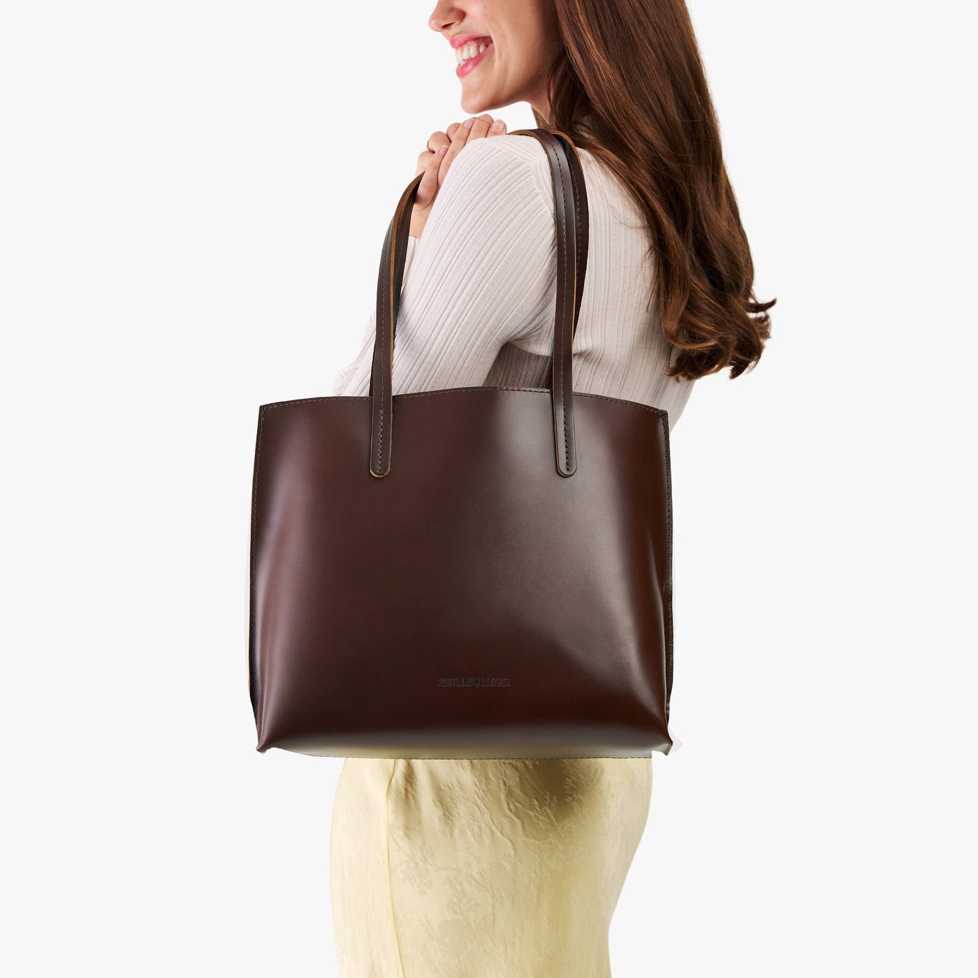 August Tote - Image 65