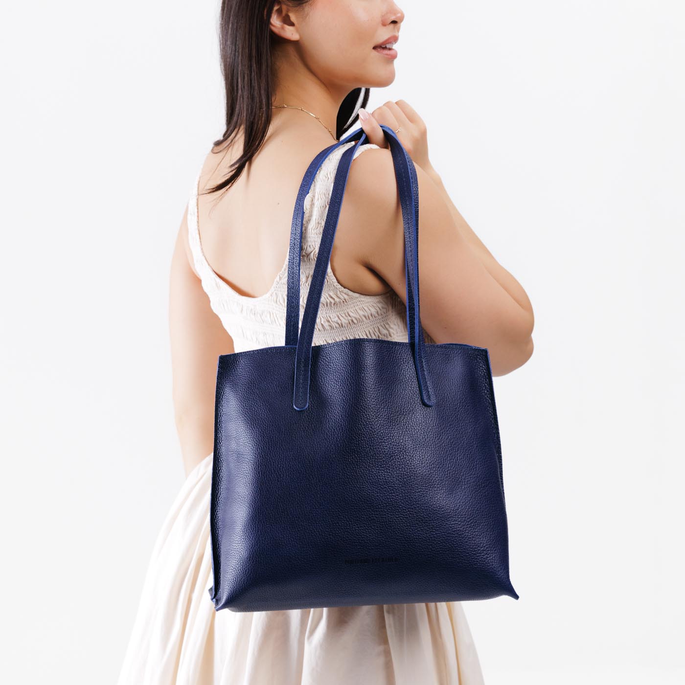August Tote - Image 32