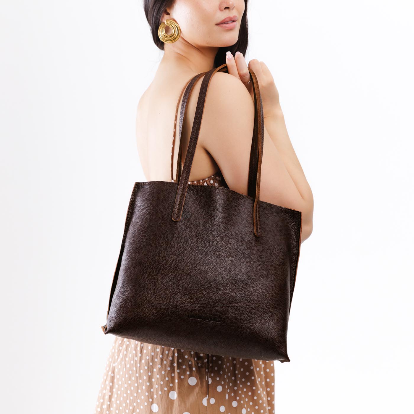 August Tote - Image 41