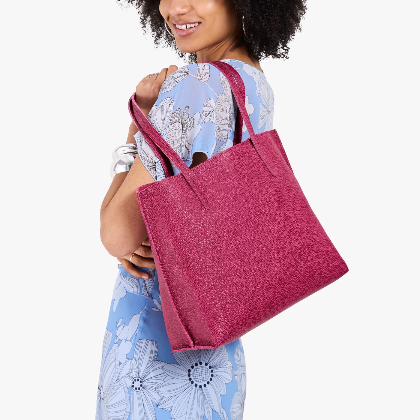 August Tote - Image 76