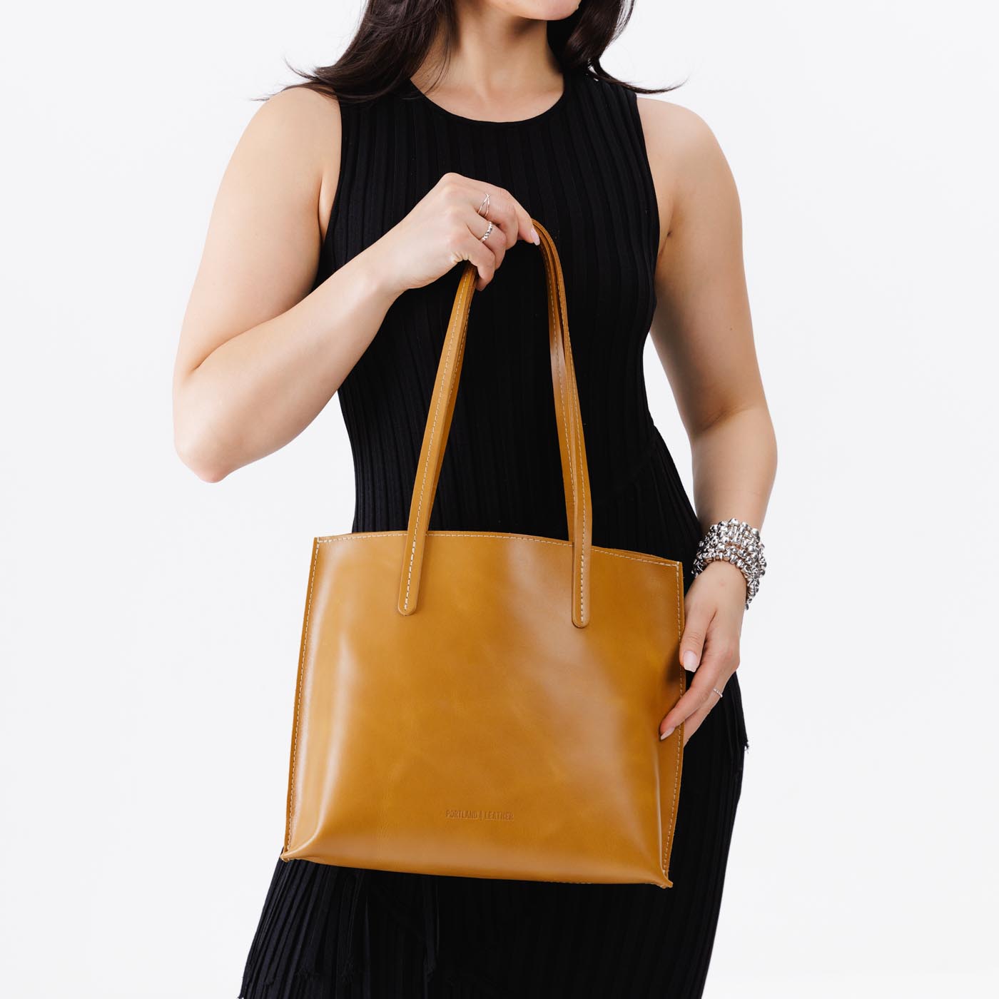 August Tote - Image 37