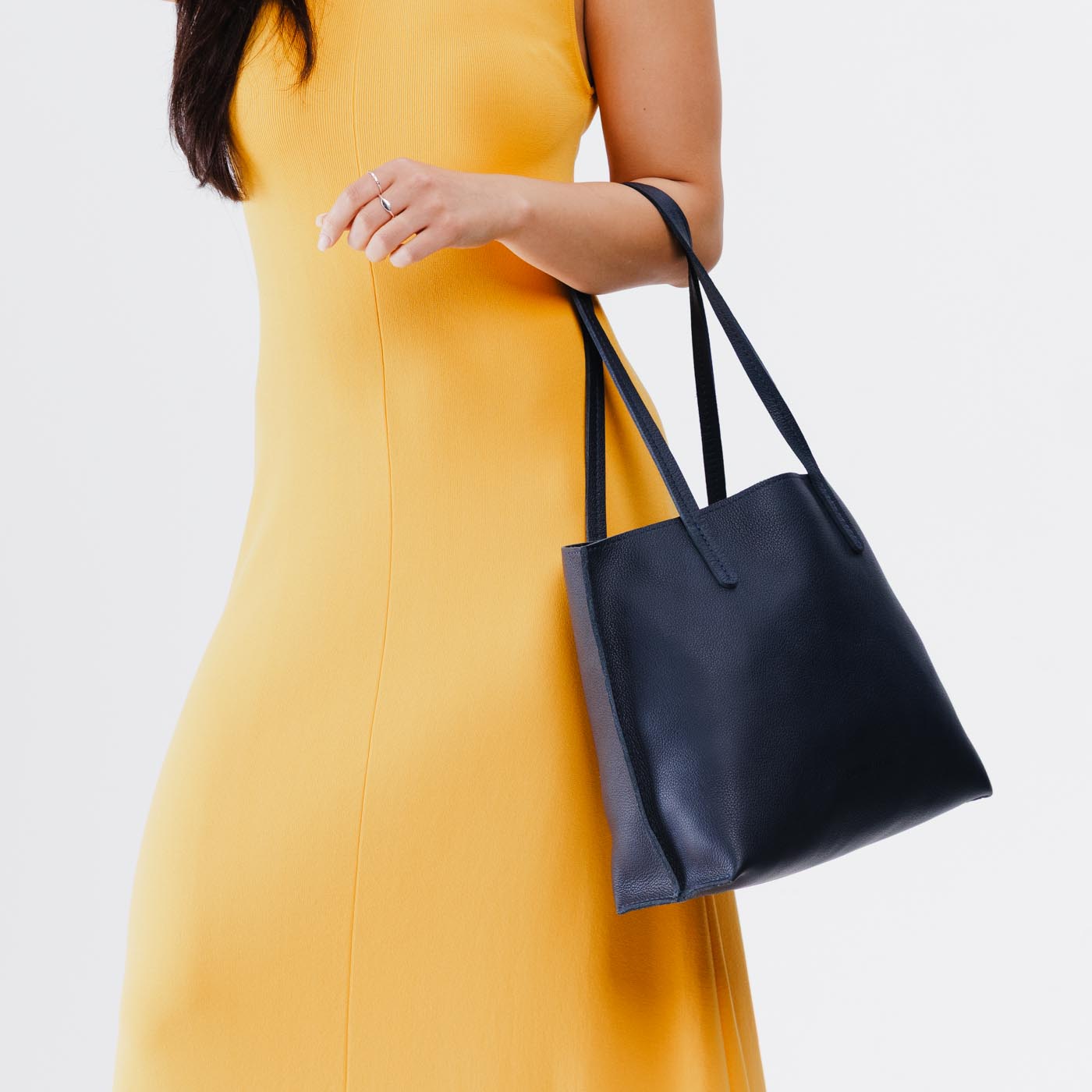 August Tote - Image 46