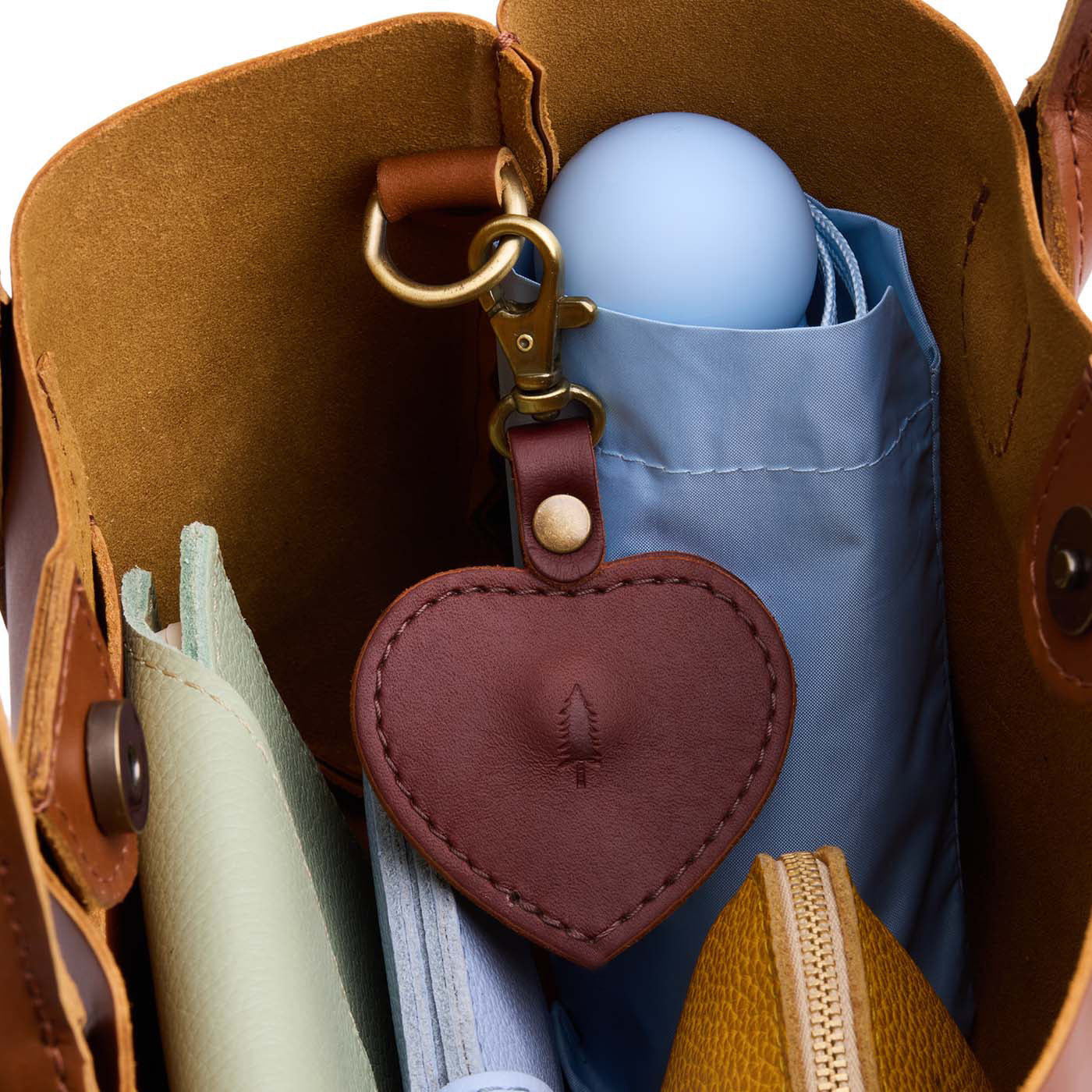 Heart AirTag Holder - Image 28