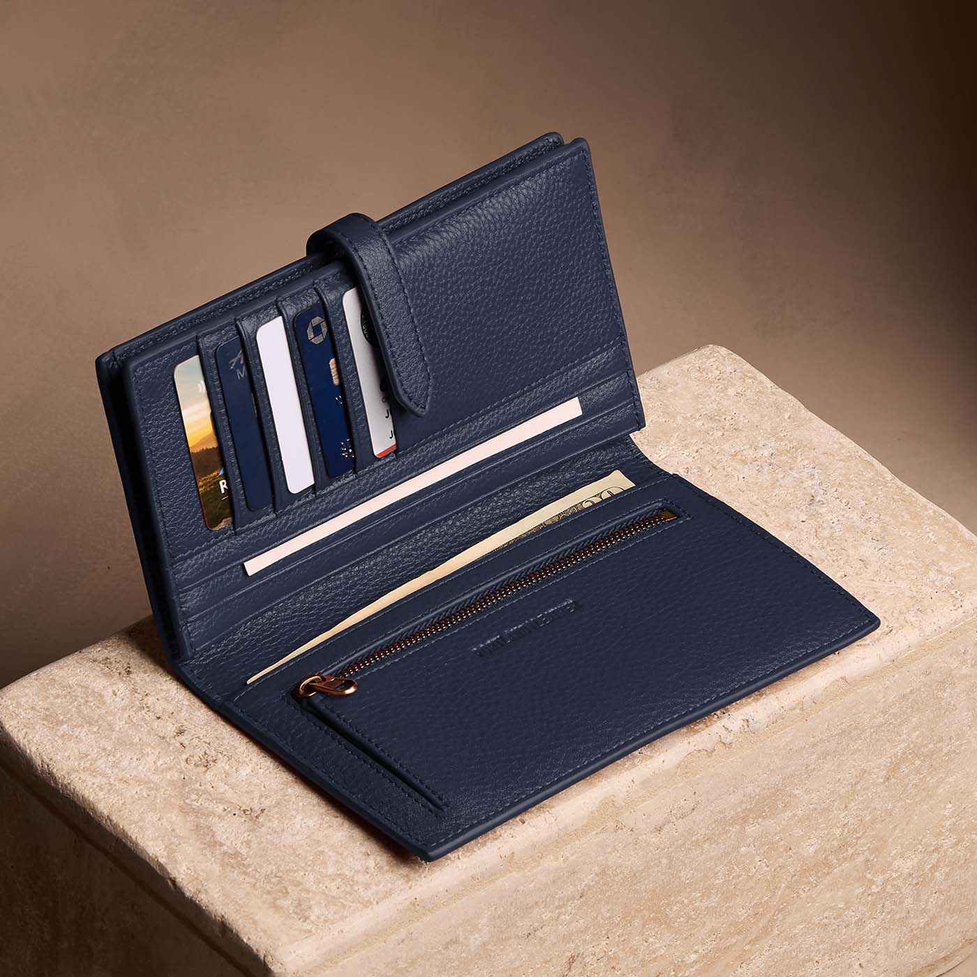 Horizon Bifold Wallet - Image 33