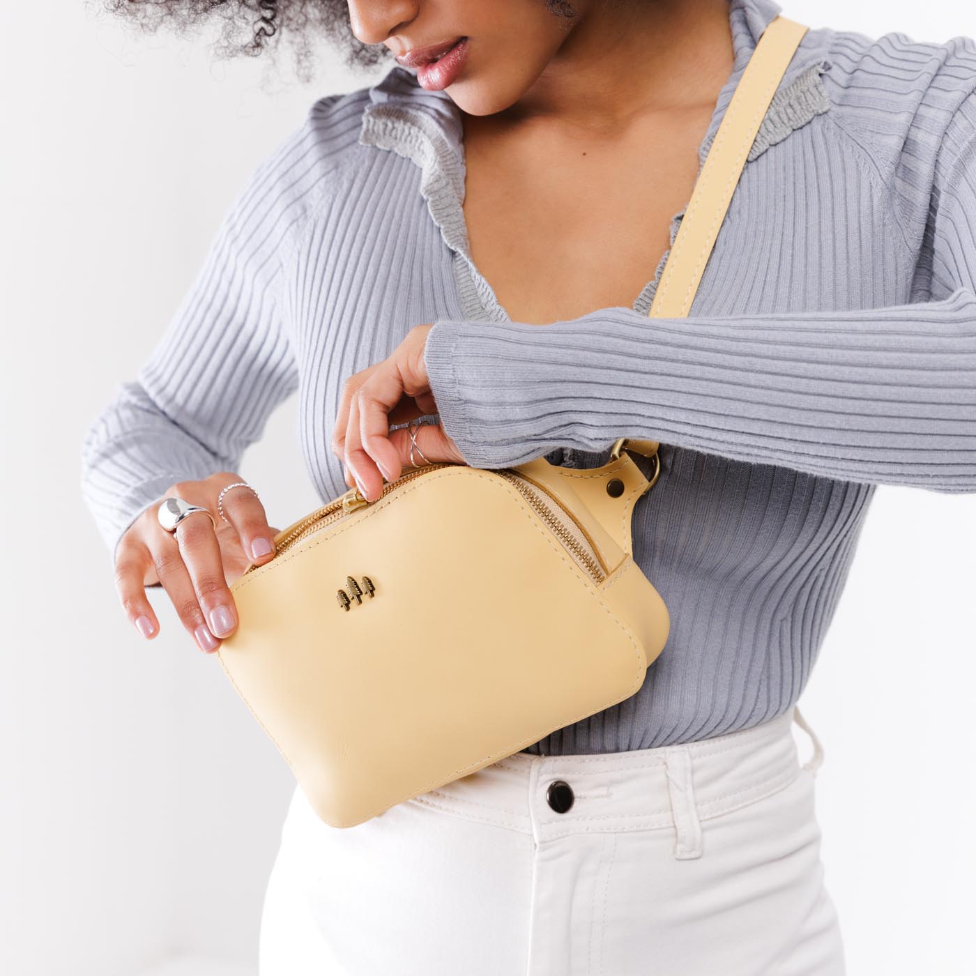Scarlett Sling Bag - Image 129