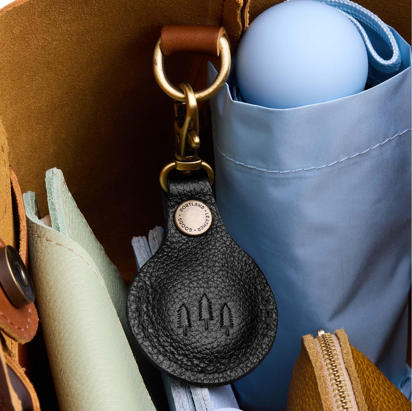 Snap AirTag Holder - Image 25